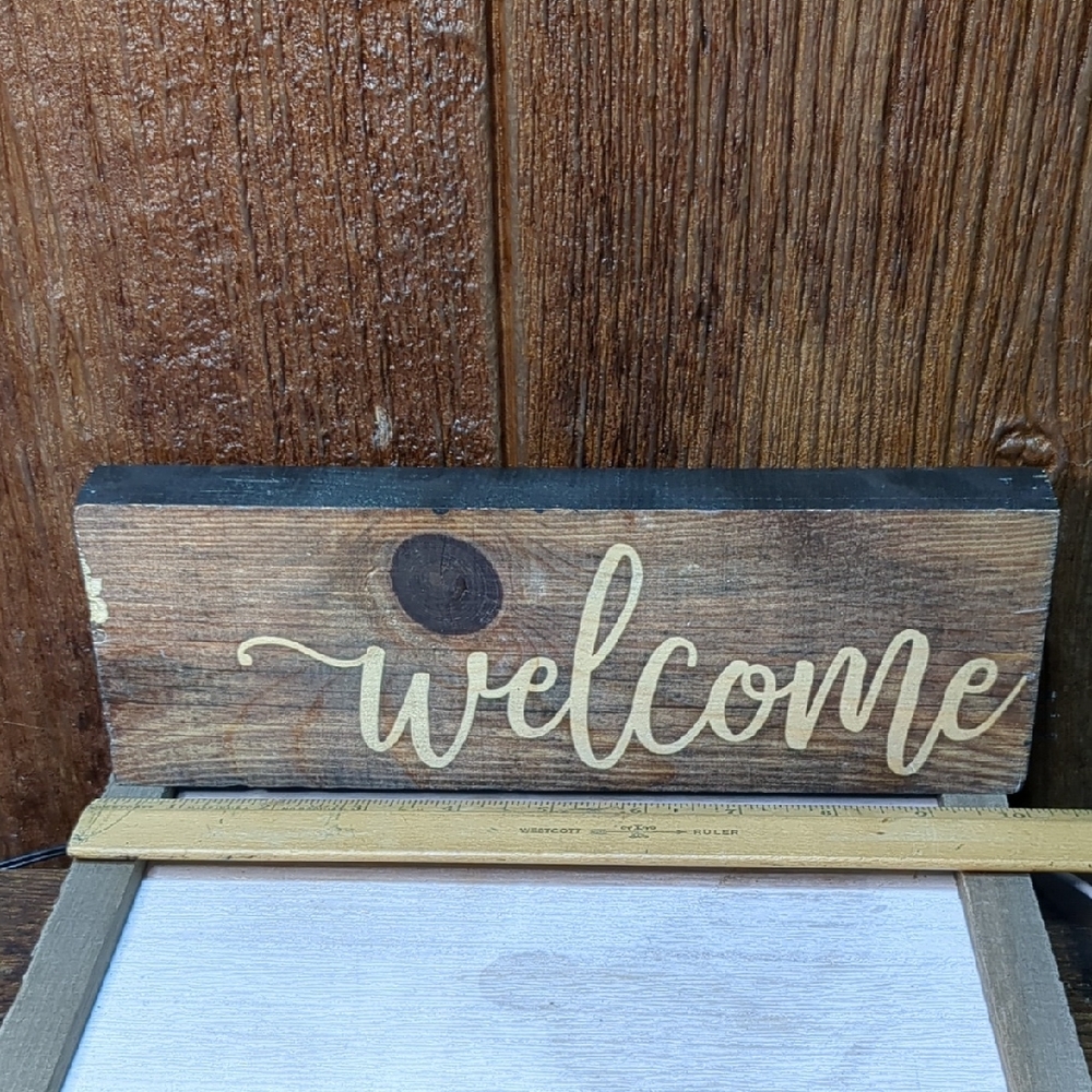 Primitive Wood Stained Welcome Plawue